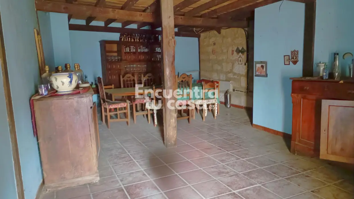 Local-comercial-en-venta-en-Labastida-1-Álava-en-Inmobiliaria-Encuentra-tu-casa-País-Vasco-Encuentratucasa.webp