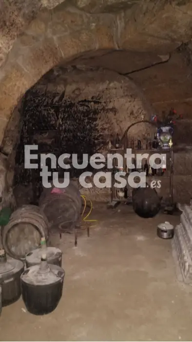 Local-comercial-en-venta-en-Labastida-1-Álava-en-Inmobiliaria-Encuentra-tu-casa-País-Vasco-Encuentratucasa.webp