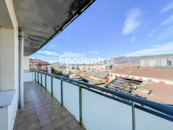 terraza-Piso-alquiler-irun-centro-guipuzcoa-inmobiliaria-encuentra-tu-casa