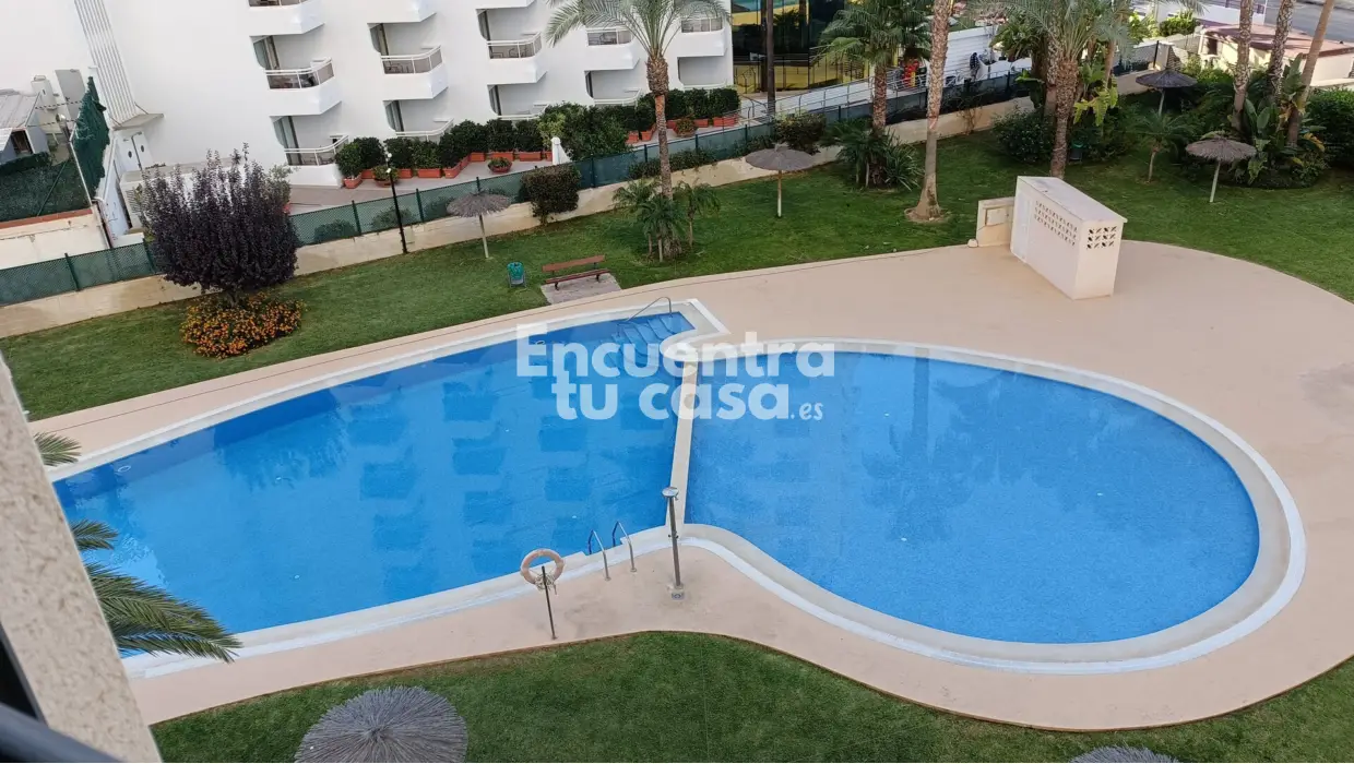 Piso-en-venta-en-Benidorm-Alicante-Costa-Mediterraneo-1-Inmobiliaria-Encuentra-tu-casa-Encuentratucasa.webp