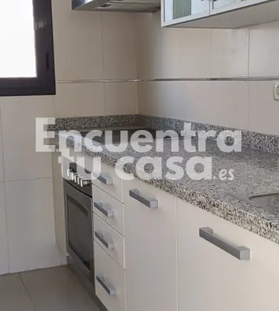 Piso-en-venta-en-Benidorm-Alicante-Costa-Mediterraneo-1-Inmobiliaria-Encuentra-tu-casa-Encuentratucasa.webp