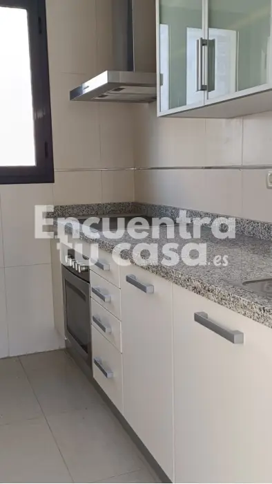 Piso-en-venta-en-Benidorm-Alicante-Costa-Mediterraneo-1-Inmobiliaria-Encuentra-tu-casa-Encuentratucasa.webp