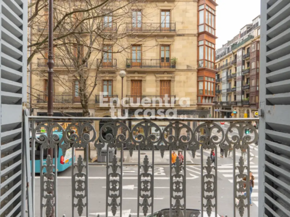 vistas-Piso-en-venta-san-martin-san-sebastian-donostia-centro-611-inmobiliaria-encuentratucasa-es